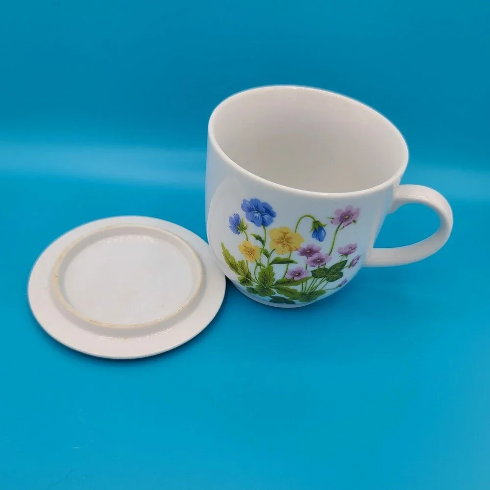 Tea Mug with Lid Porcelain Pink Yellow Blue Flowers